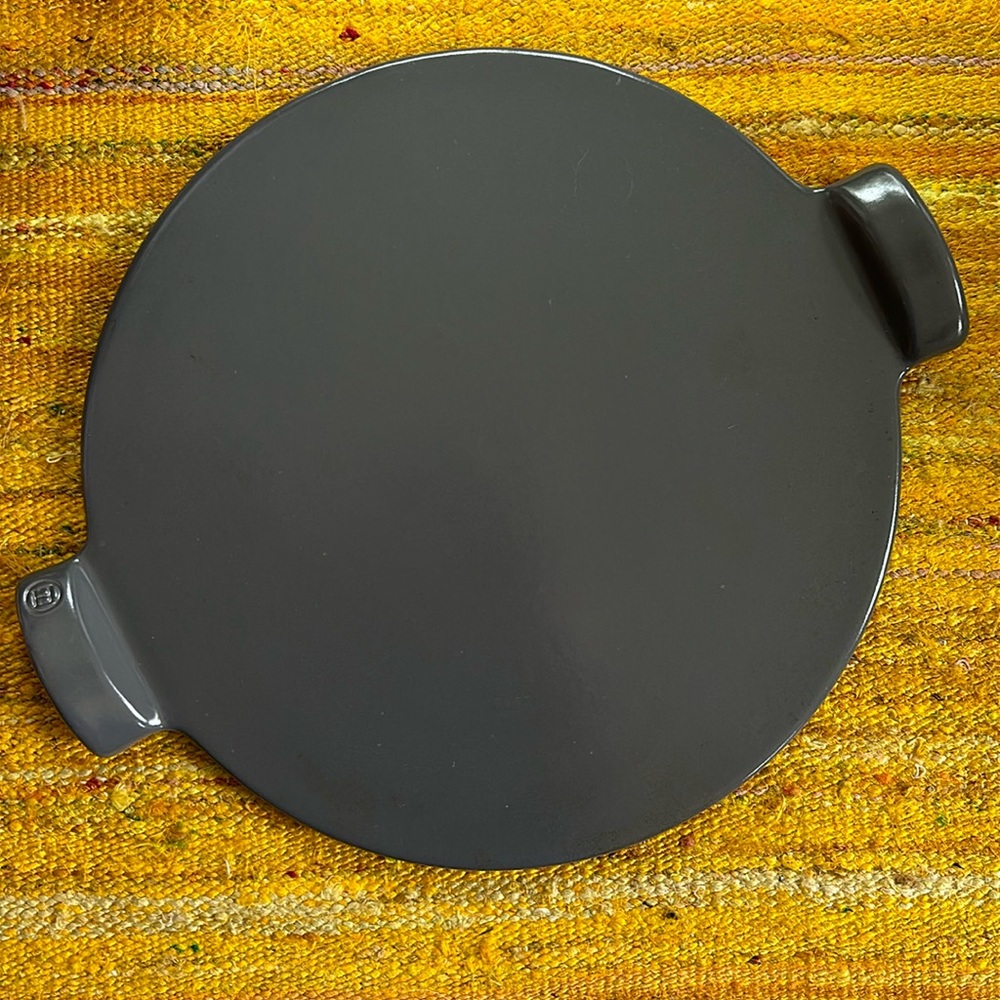 Emile Henry Smooth Pizza Stone 14.4” with Handles Rare Charcoal Gray Color